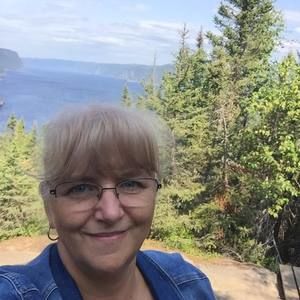 Meet your Posher, Christine